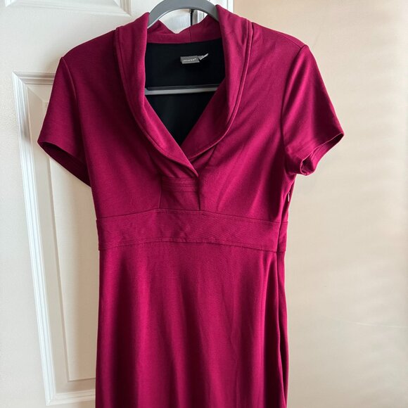 Muse Maroon Dress, size 6 - Picture 1 of 6